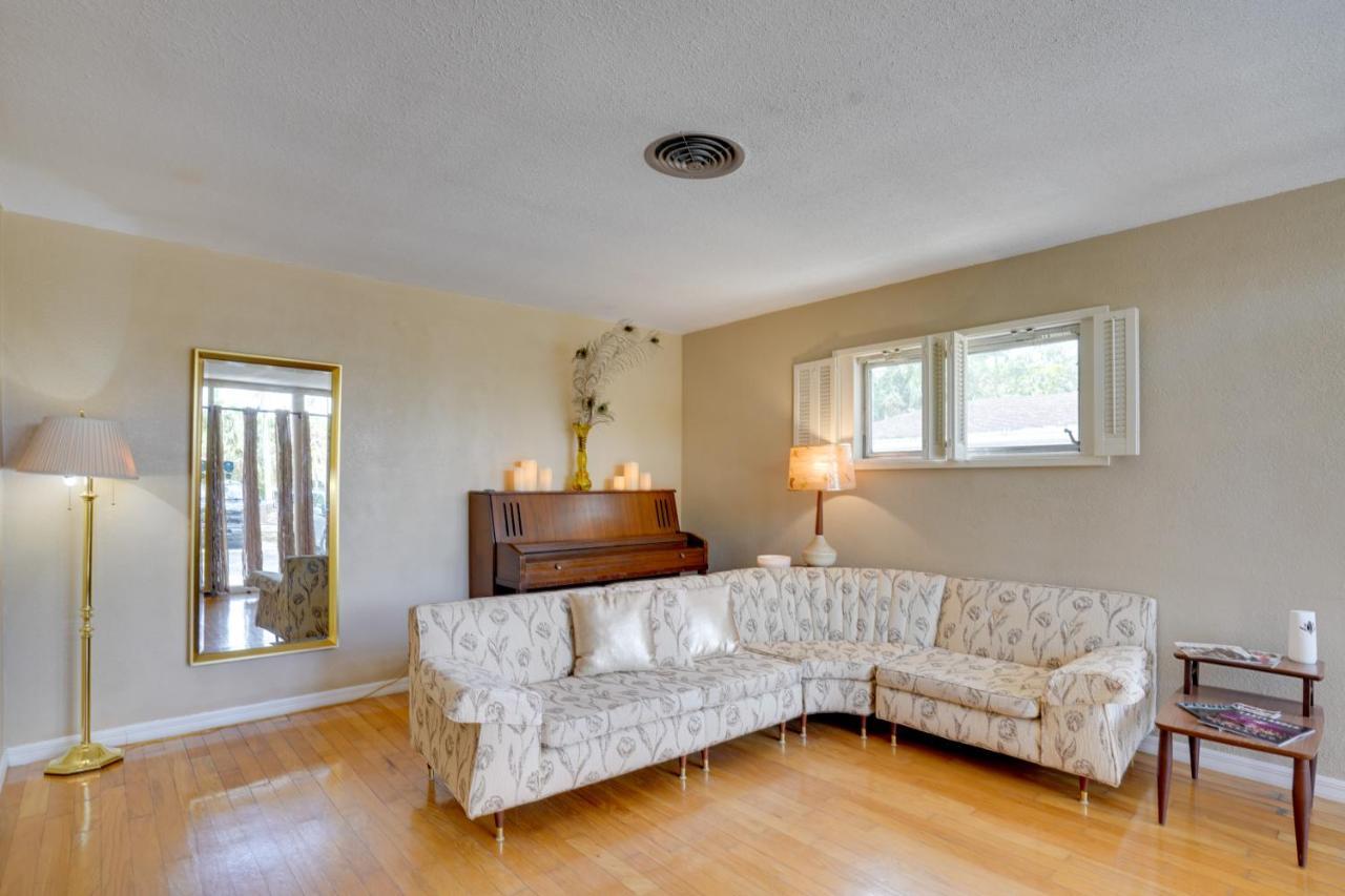 Charming Mid-Century House - Just Steps To Lake! 莱克兰 外观 照片